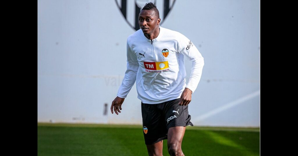 Valencia Coach Says Sadiq Likely to Face Mallorca Despite Illness