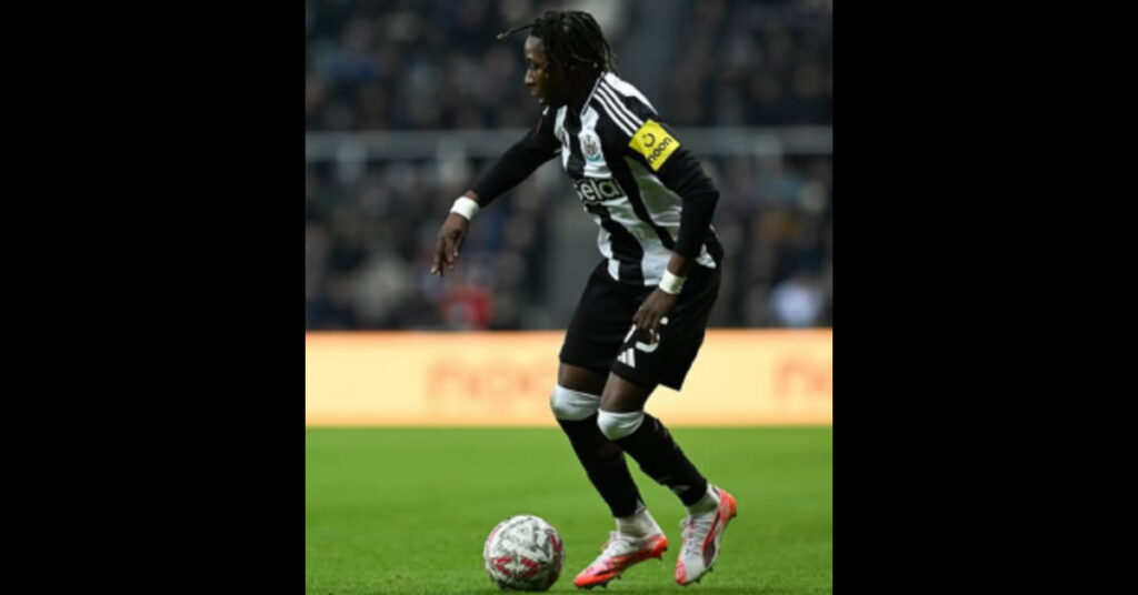 Nigerian-Born Forward Osula Signs New Deal with Newcastle