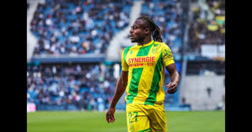 Simon Completes Medical Ahead of Paris FC Move