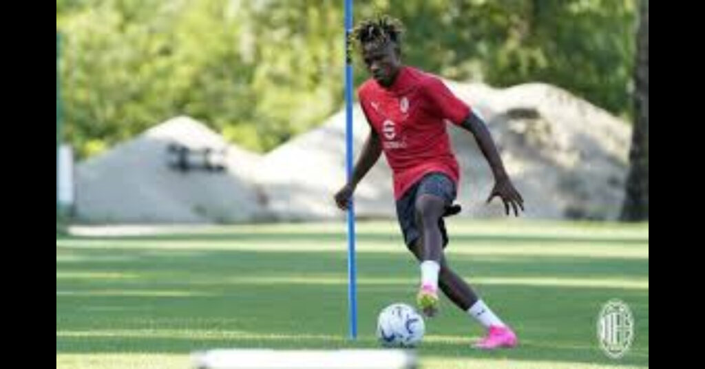 AC Milan Worry Over Chukwueze Fitness Ahead of Serie A Curtain-Raiser