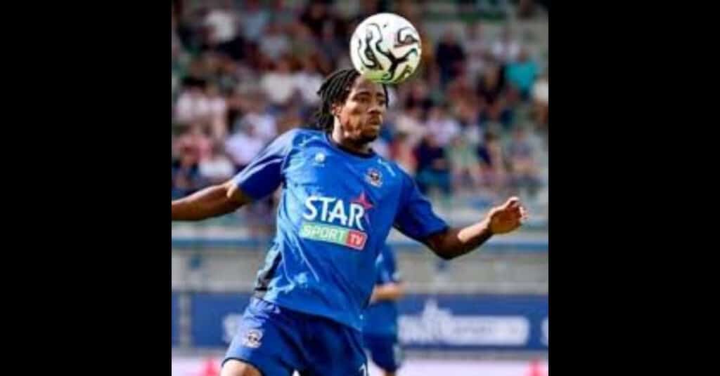 Defender’s Mistake Costs Dender in Opening Defeat
