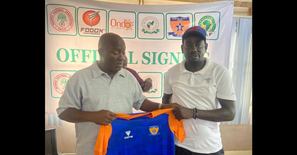 Sunshine Stars Appoint Bobola Akinfolarin as New Head Coach