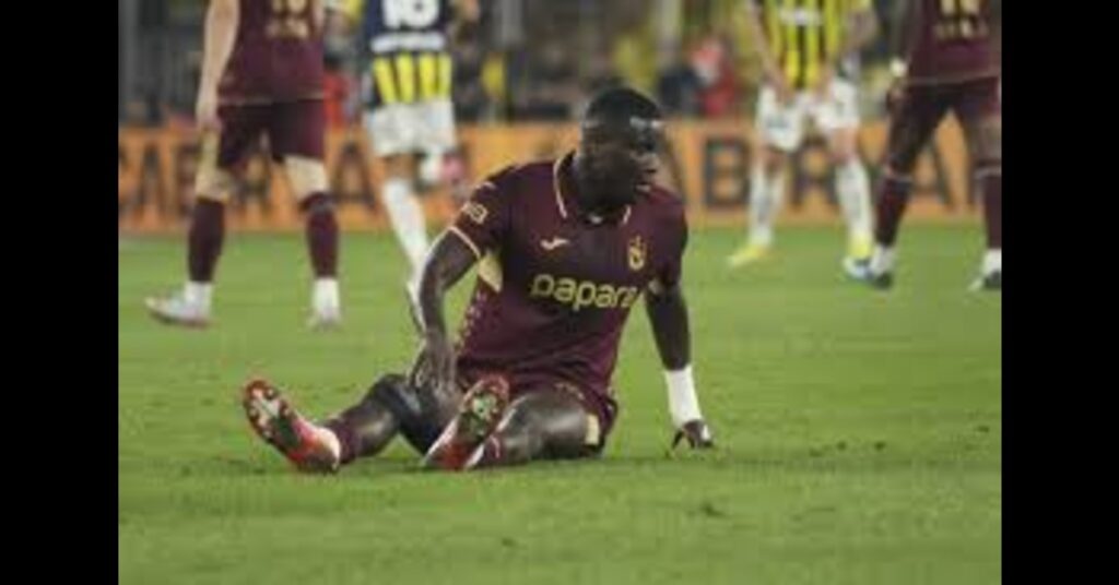 Onuachu Turns Defender — Earns Praise After Surprise Role in Trabzonspor’s Win 1 Onuachu Turns Defender — Earns Praise After Surprise Role in Trabzonspor’s Win