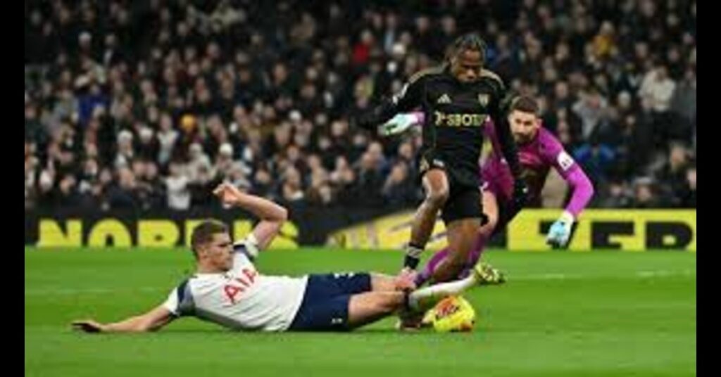 Chukwueze Shines โ Named Man of the Match as Fulham Upset Tottenham 2โ1 3 Chukwueze Shines โ Named Man of the Match as Fulham Upset Tottenham 2โ1