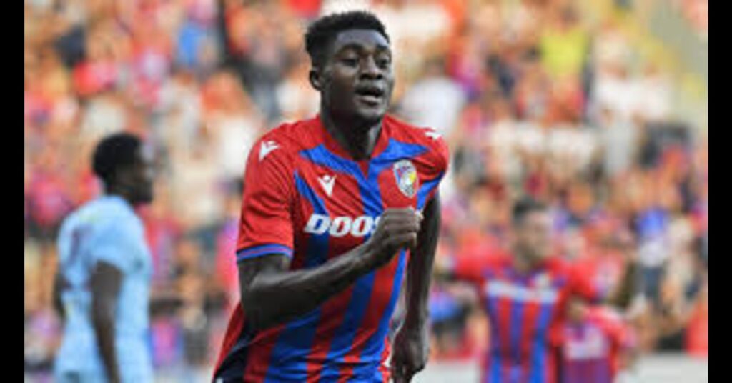 West Ham Submit Transfer Offer for Nigerian Striker Durosinmi