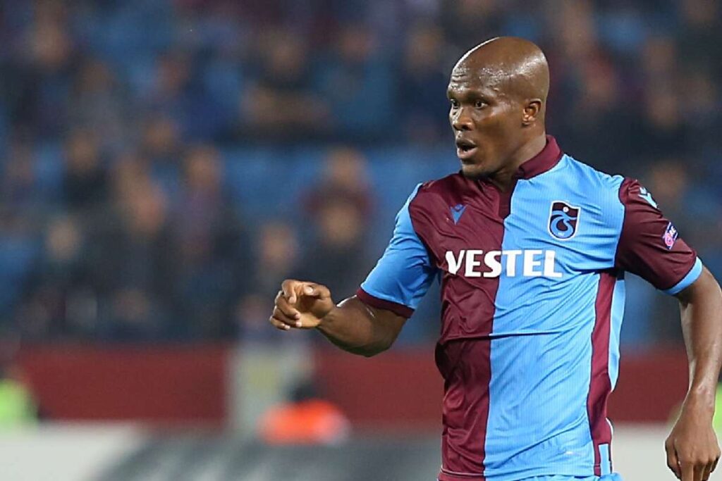 Nwakaeme Fires Up Trabzonspor in Title Race