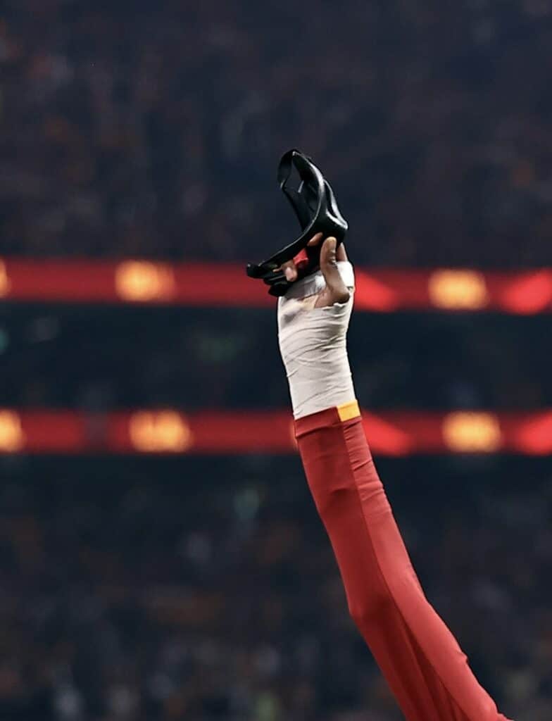 Osimhen Scores as Galatasaray Rout Fenerbahce 3-0