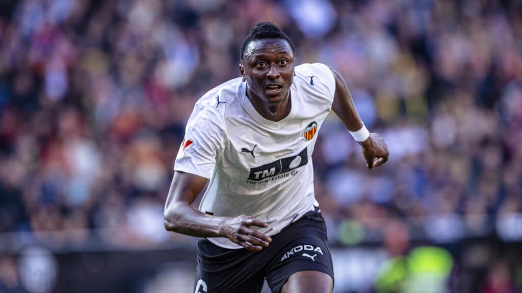 Sadiq On As Valencia Stun Champions Barcelona 3-1