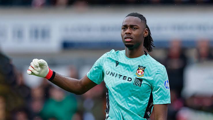 Leicester Chase Okonkwo as Wrexham Weigh Patterson Deal