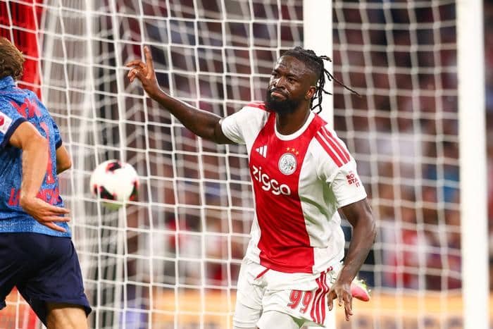 Arokodare's Late Leveller Rescues A Point For Ajax Against Excelsior