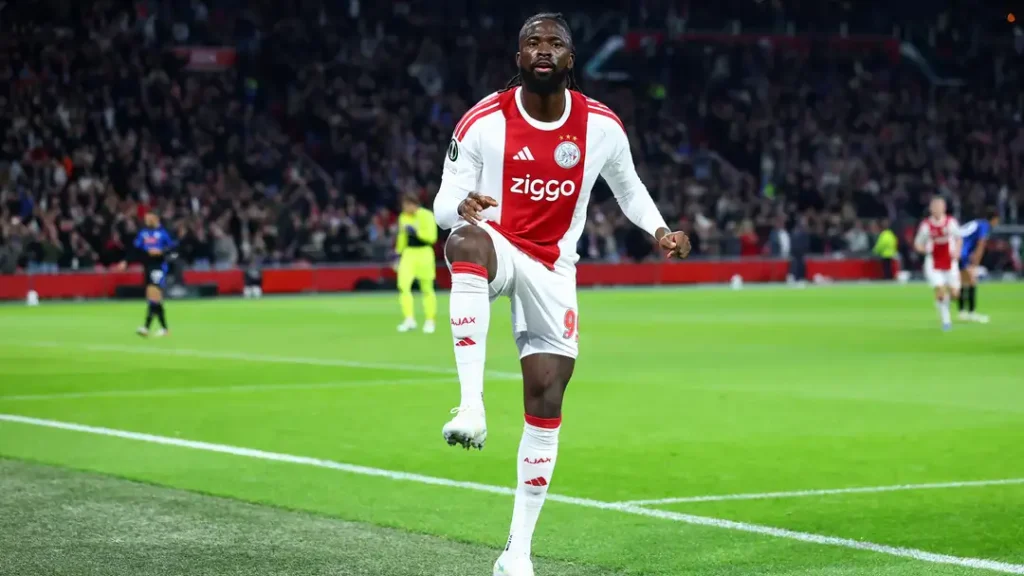 Arokodare Scores, Assists As Ajax Beat Atalanta 2-0 4 Arokodare Scores, Assists As Ajax Beat Atalanta 2-0